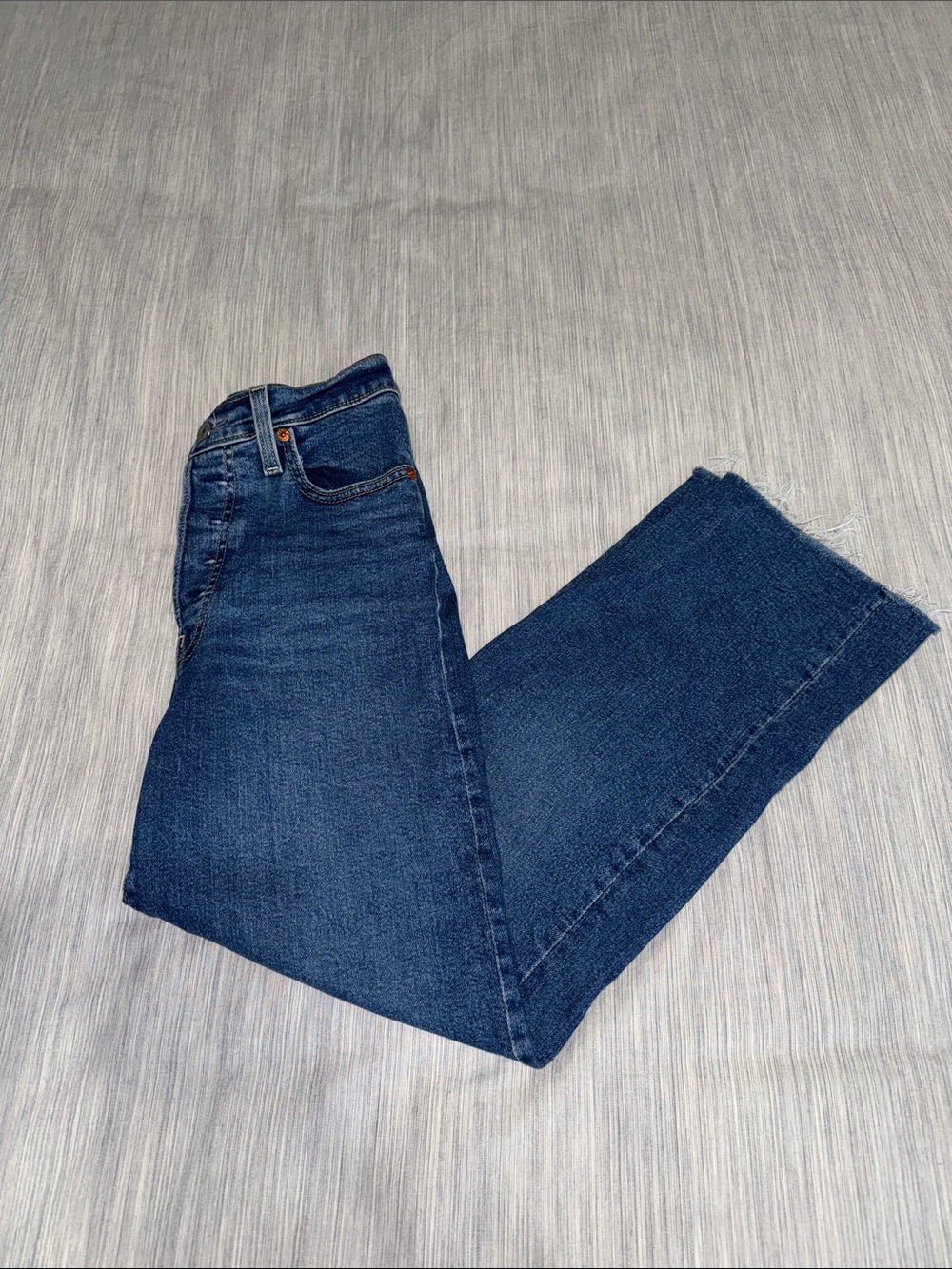 Levi's Dark Blue ribcage ankle Straight Leg Jeans
